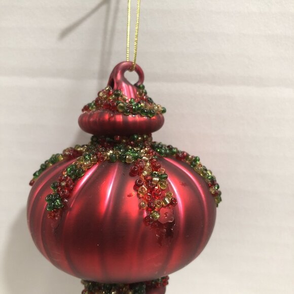 red glass finial Christmas tree ornament - Picture 6 of 8